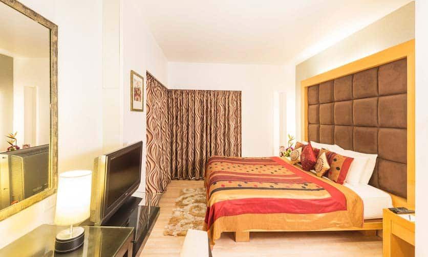 The Regenza by Tunga PRISTINE 2