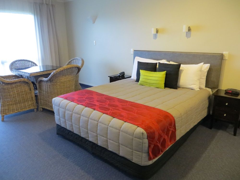Harbour View Motel on Ahuriri Beach in Napier NZ with sea view suites Two Bedroom Suite