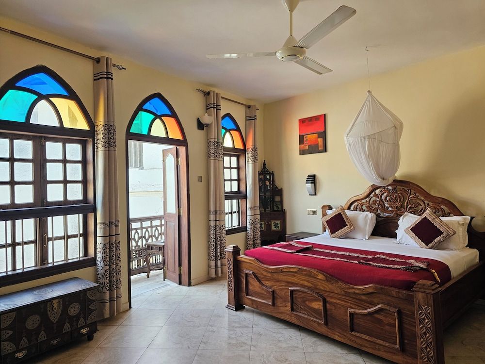Dhow Palace Hotel Annex Apartment 4