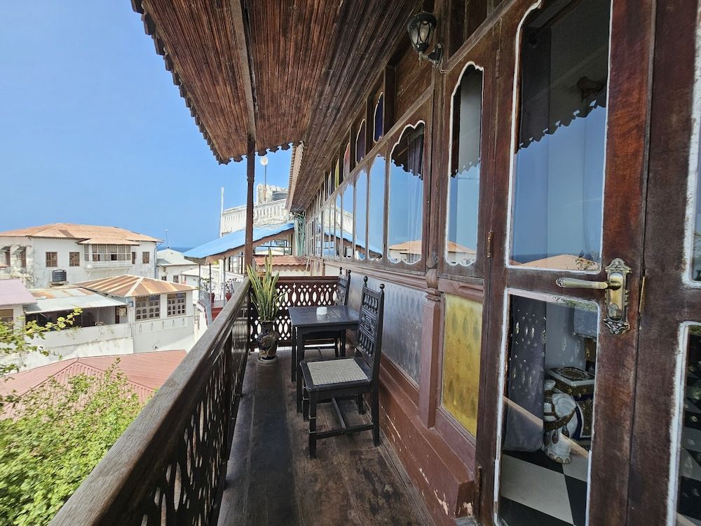 Dhow Palace Hotel Presidential Double Room 7