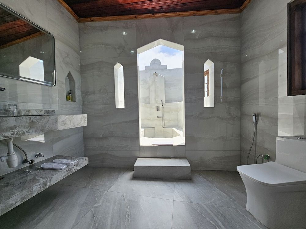 Dhow Palace Hotel Presidential Double Room 11