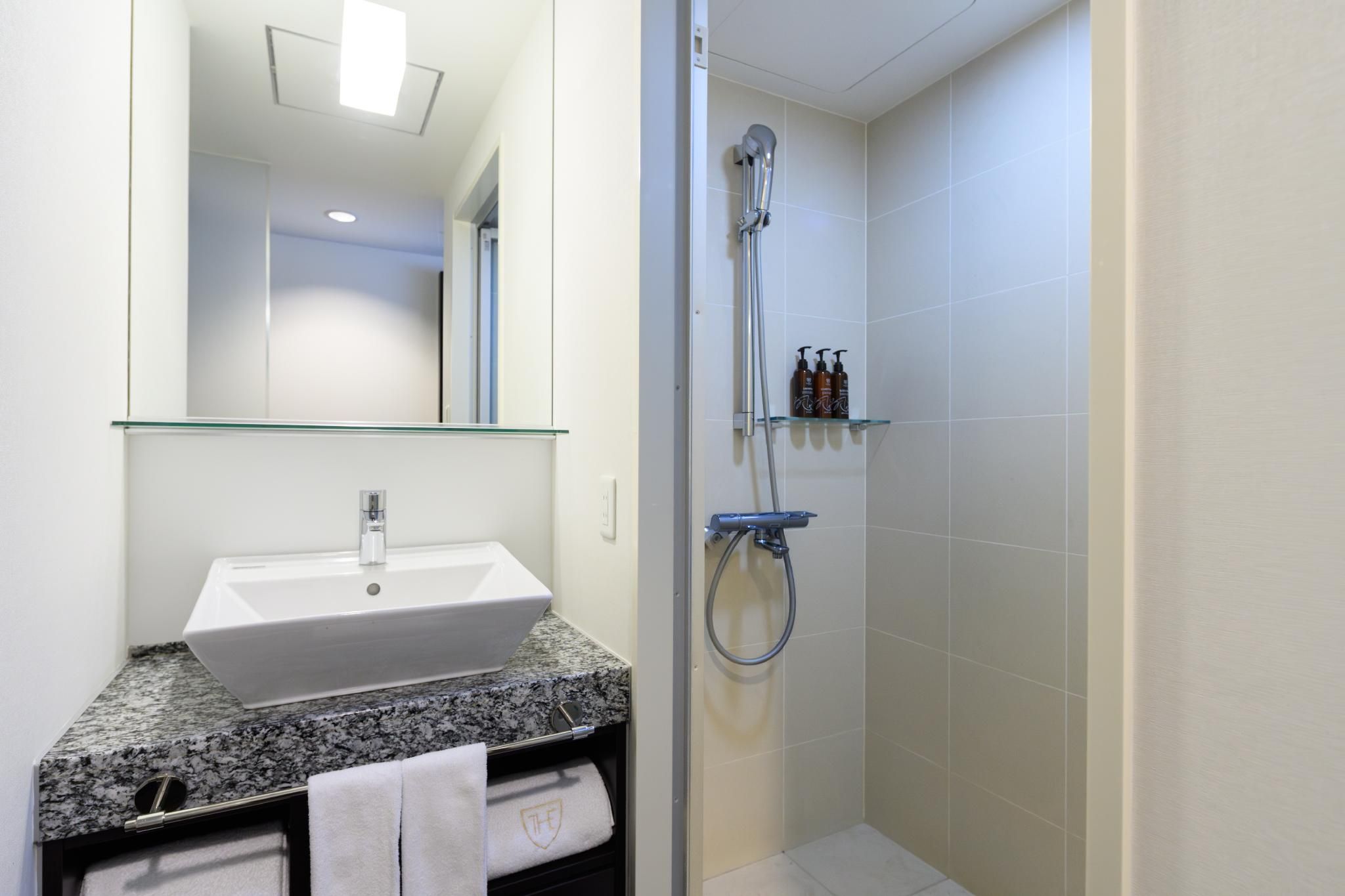 The Royal Park Canvas Nagoya Renovated Economy Double - Non-Smoking, Shower Only 2