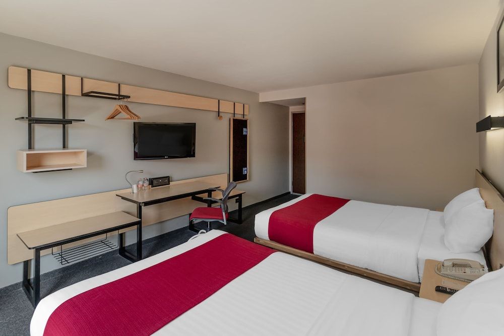 City Express by Marriott Oaxaca Room, 2 Double Beds, Non Smoking 6