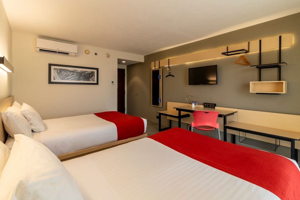 City Express by Marriott Oaxaca Room, 2 Double Beds, Non Smoking 4
