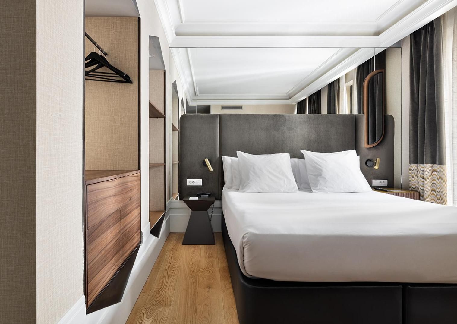 undefined One Shot Recoletos 7