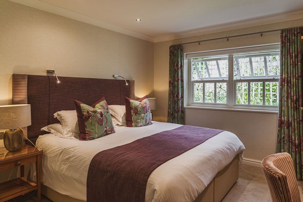 Briery Wood Country House Hotel Standard Double Room 3