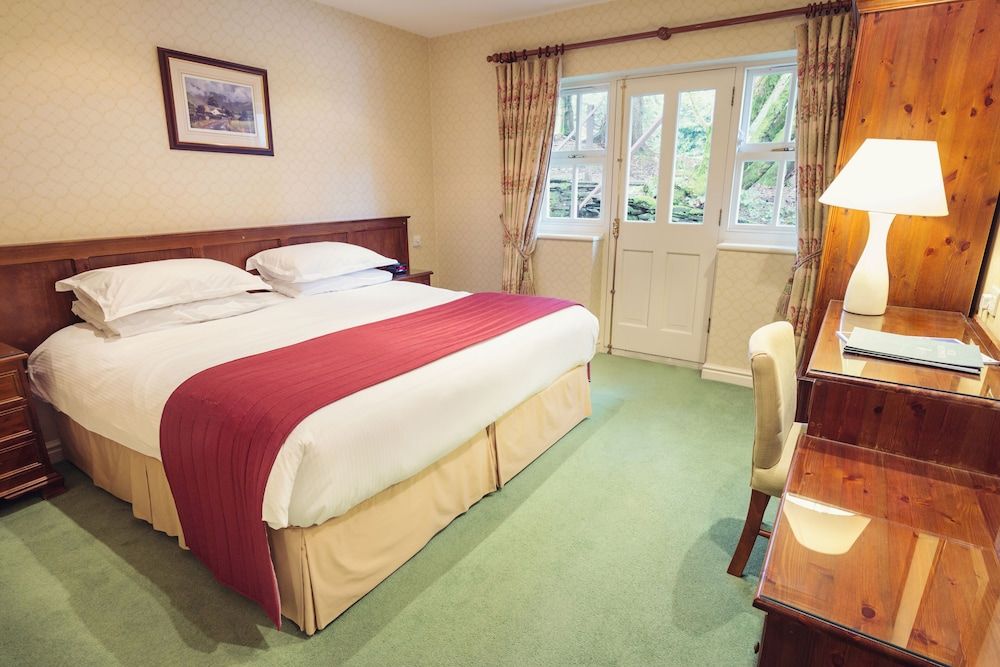 Briery Wood Country House Hotel Standard Double Room 2