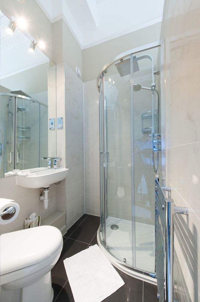 No 11 Traditional Double Room 3