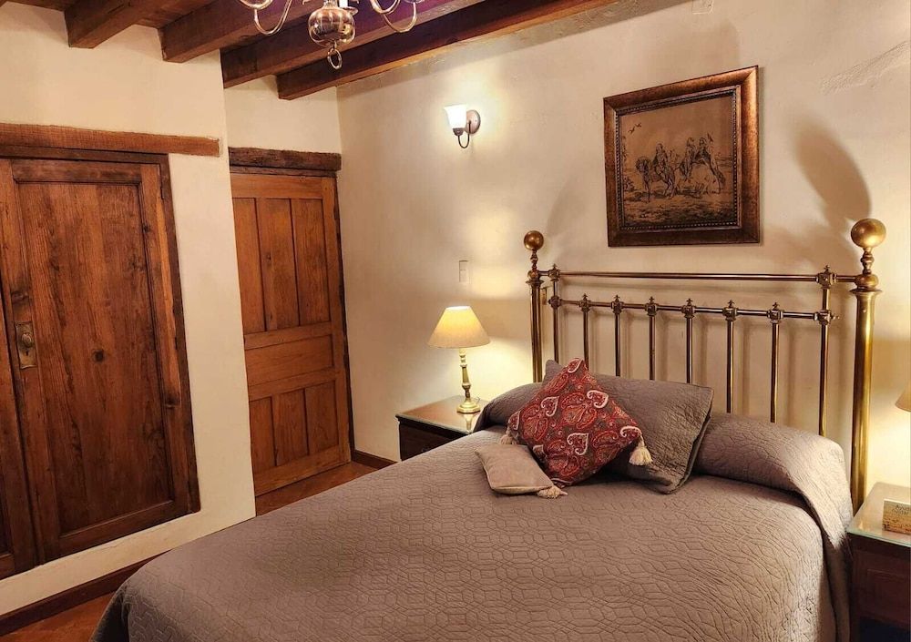 El Mesón de los Poetas Family Suite 2