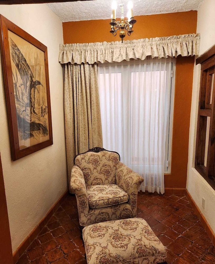 El Mesón de los Poetas Family Suite 5