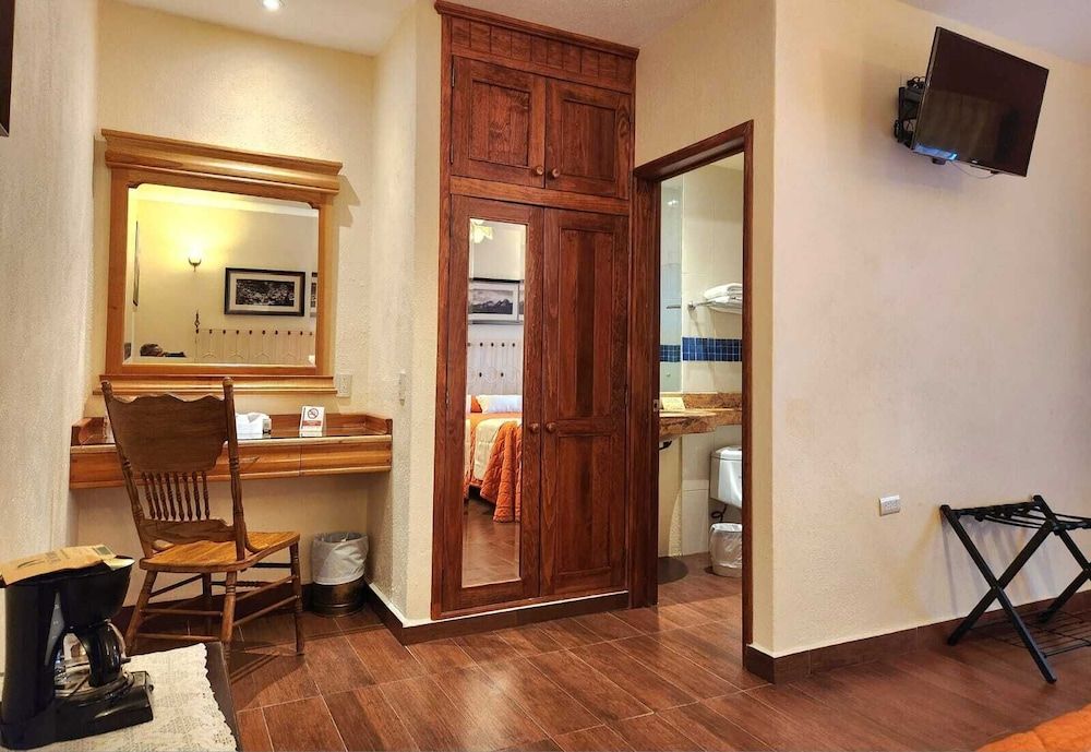 El Mesón de los Poetas Standard Double Room 22