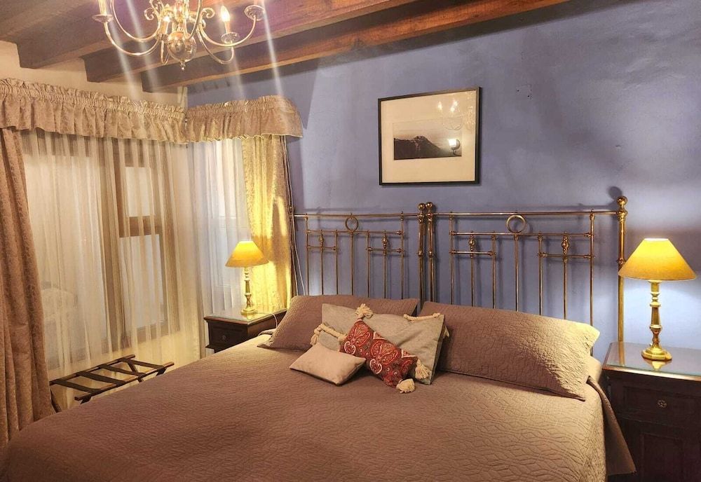 El Mesón de los Poetas Family Suite 4