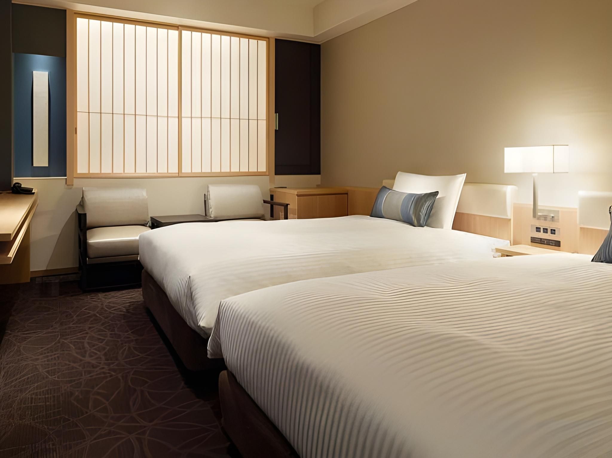 Superior - 2 Beds 1 Extra