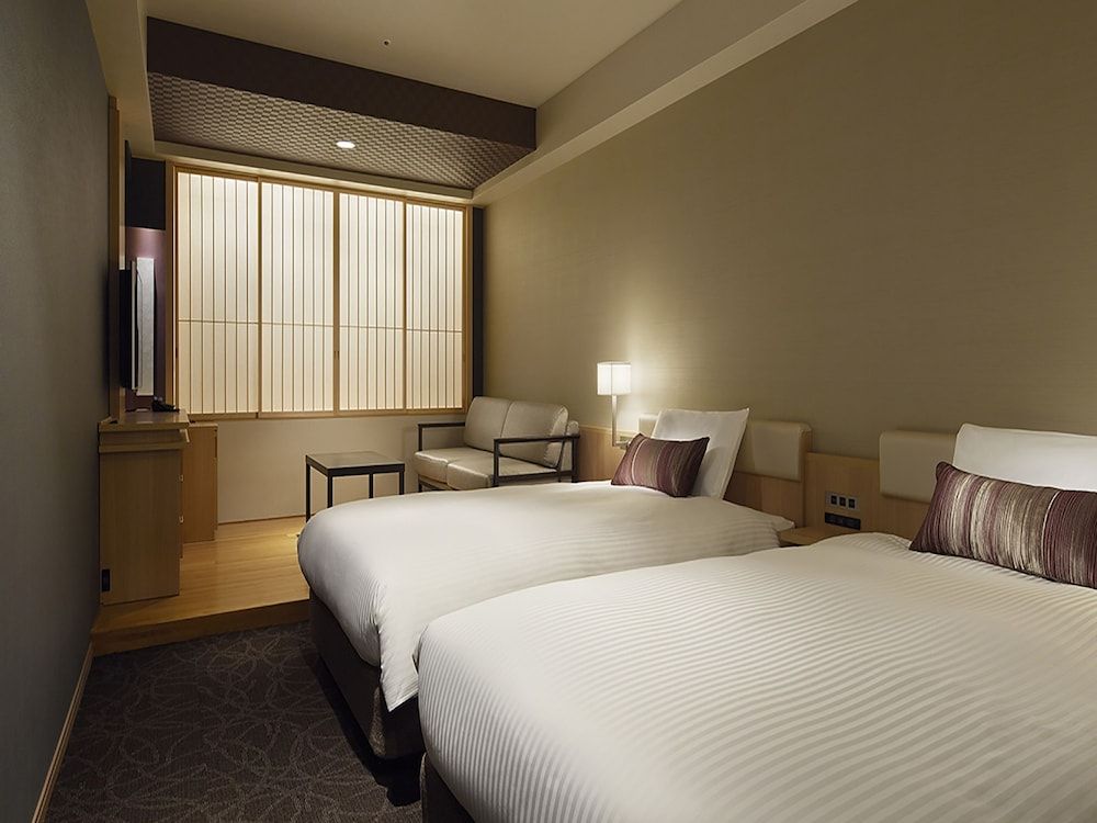 Deluxe , 2 beds (+Japanese style (futon)), Non Smoking