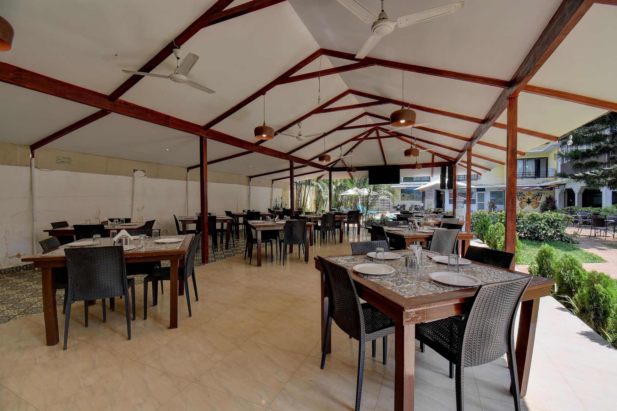 undefined Peninsula Beach Resort 3