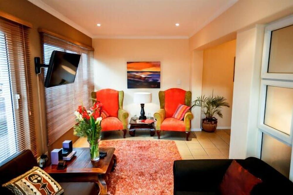 Secret Garden Guesthouse Strelitzia Luxury Suite 2
