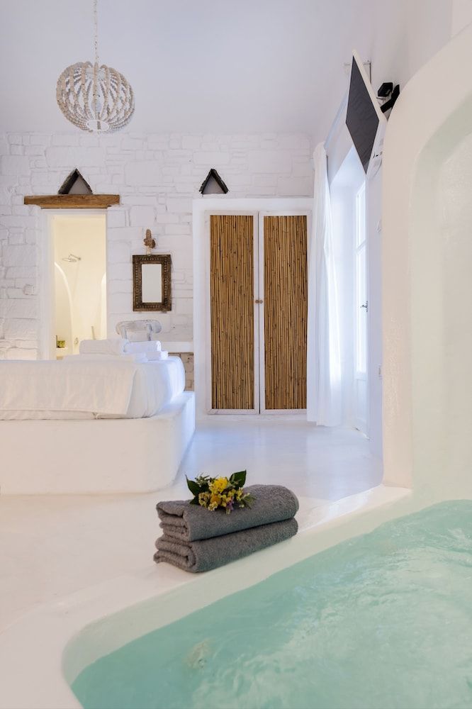 Superior Room, Hot Tub