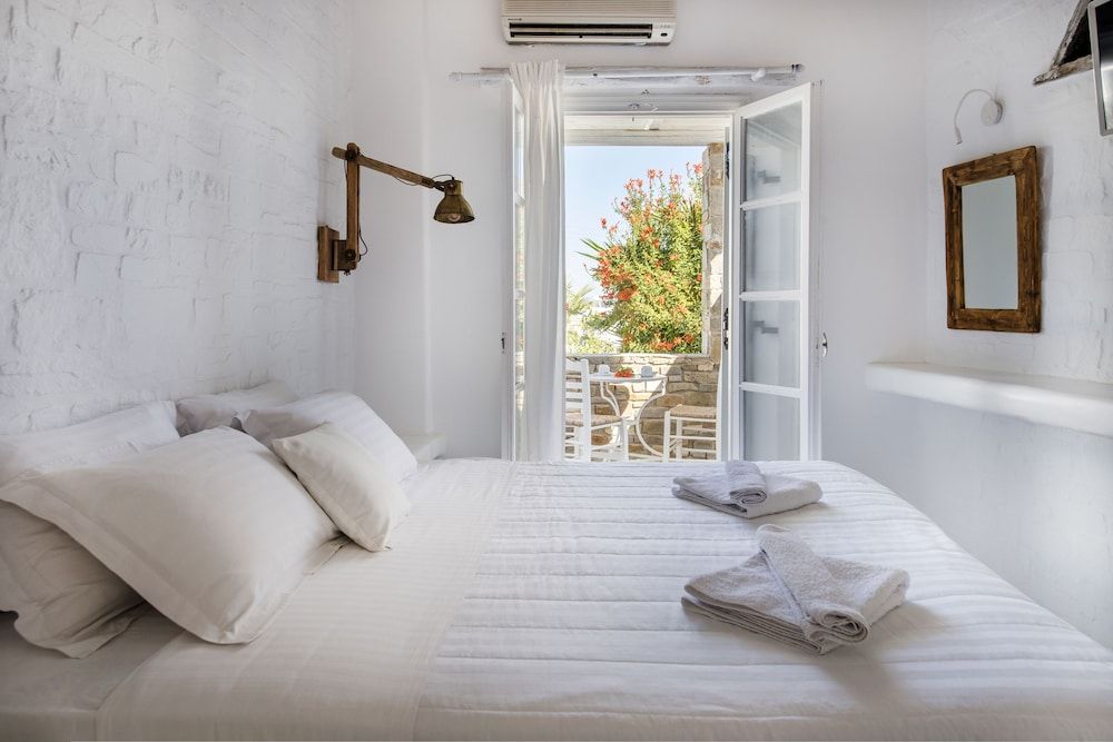 Premium Room, Pool View