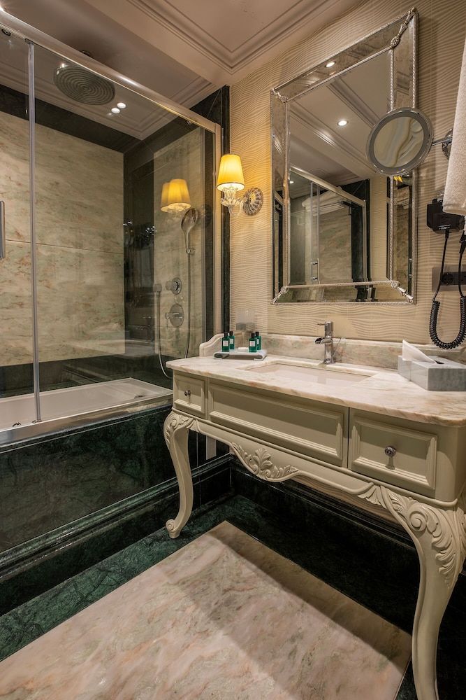 MFB Tarabya Hotel Deluxe Room (Bosphorus View ) 2