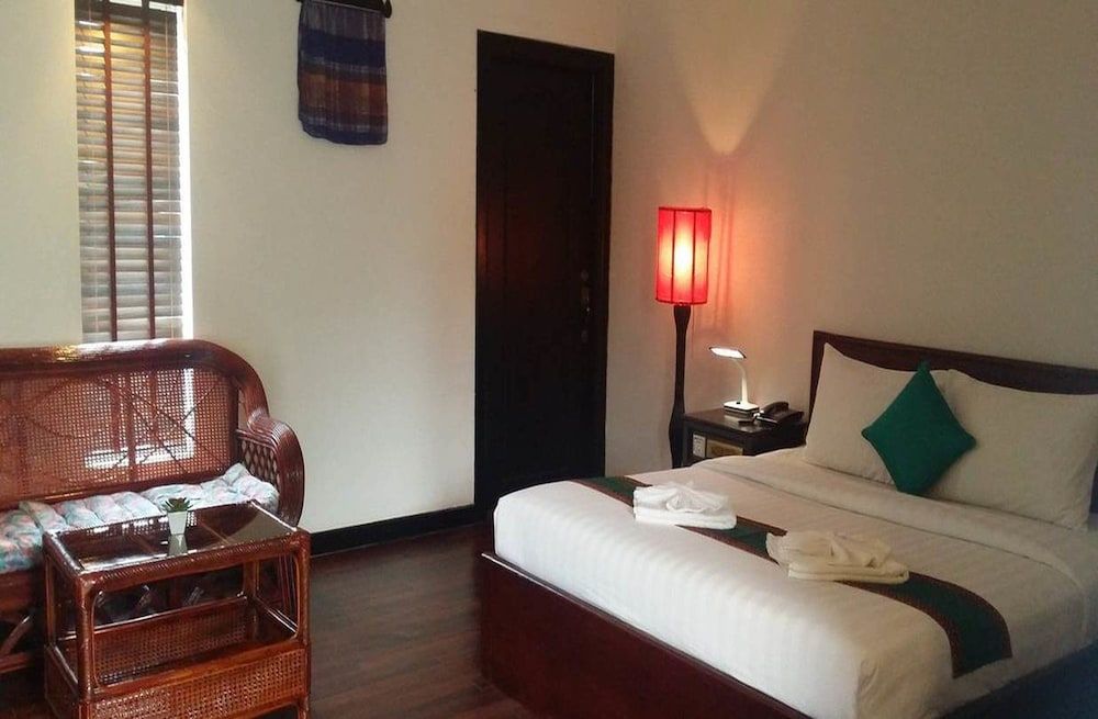 Vimean Sovannaphoum Resort Standard Double Room 7