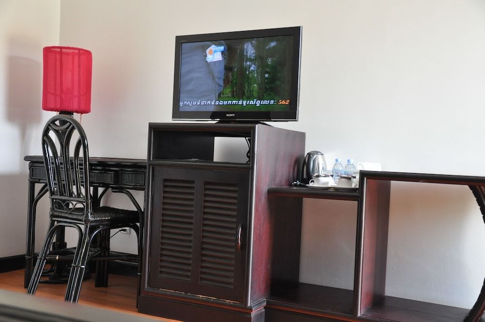 Vimean Sovannaphoum Resort Standard Double Room 5
