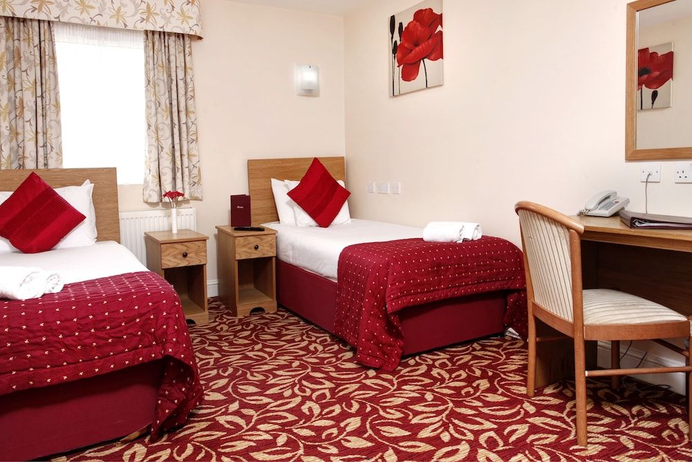 Best Western Greater London Hotel Standard Room, 2 Twin Beds, Non Smoking 2