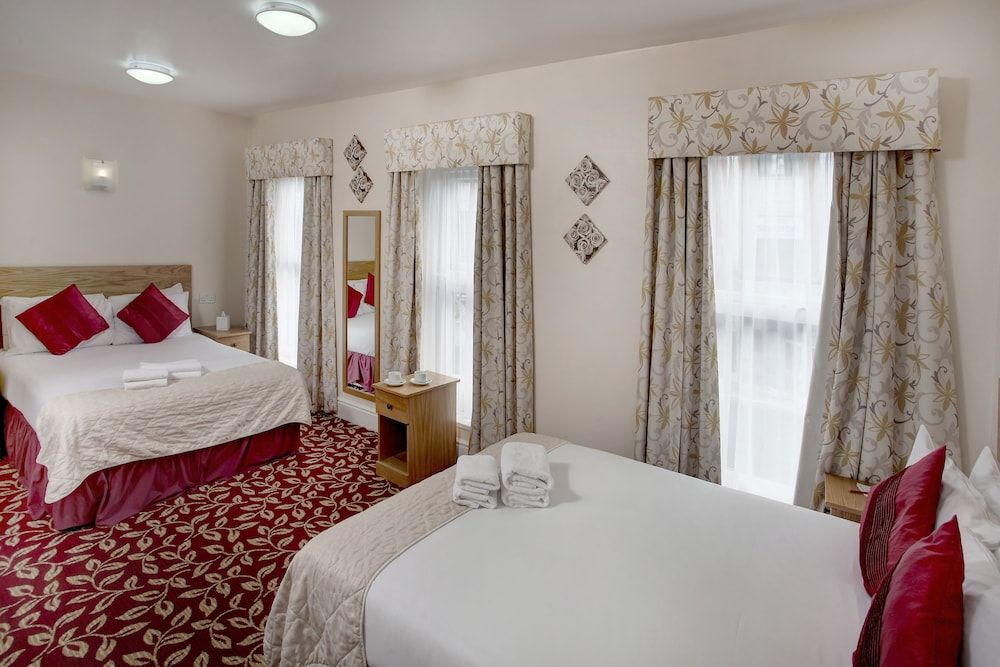 Best Western Greater London Hotel Standard Apartment, Multiple Beds, Non Smoking, Kitchen