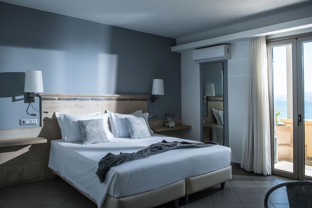 Superior Studio, Sea View
