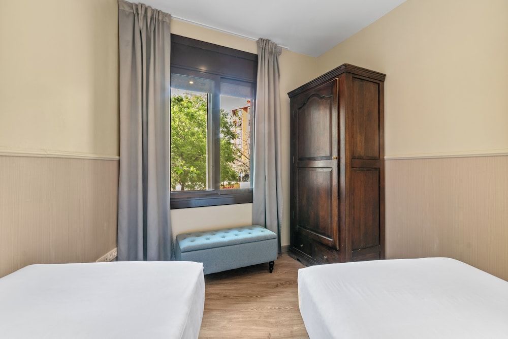 Suite Home Sagrada Familia Classic Apartment, 3 Bedrooms, Non Smoking 6