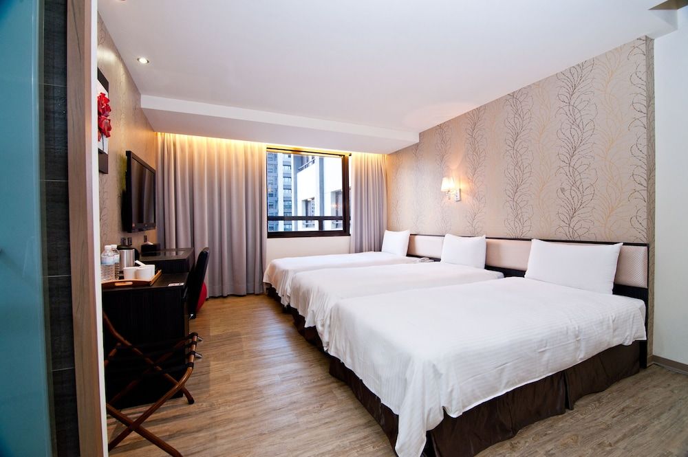 Talmud Hotel Taichung Standard Triple Room 3