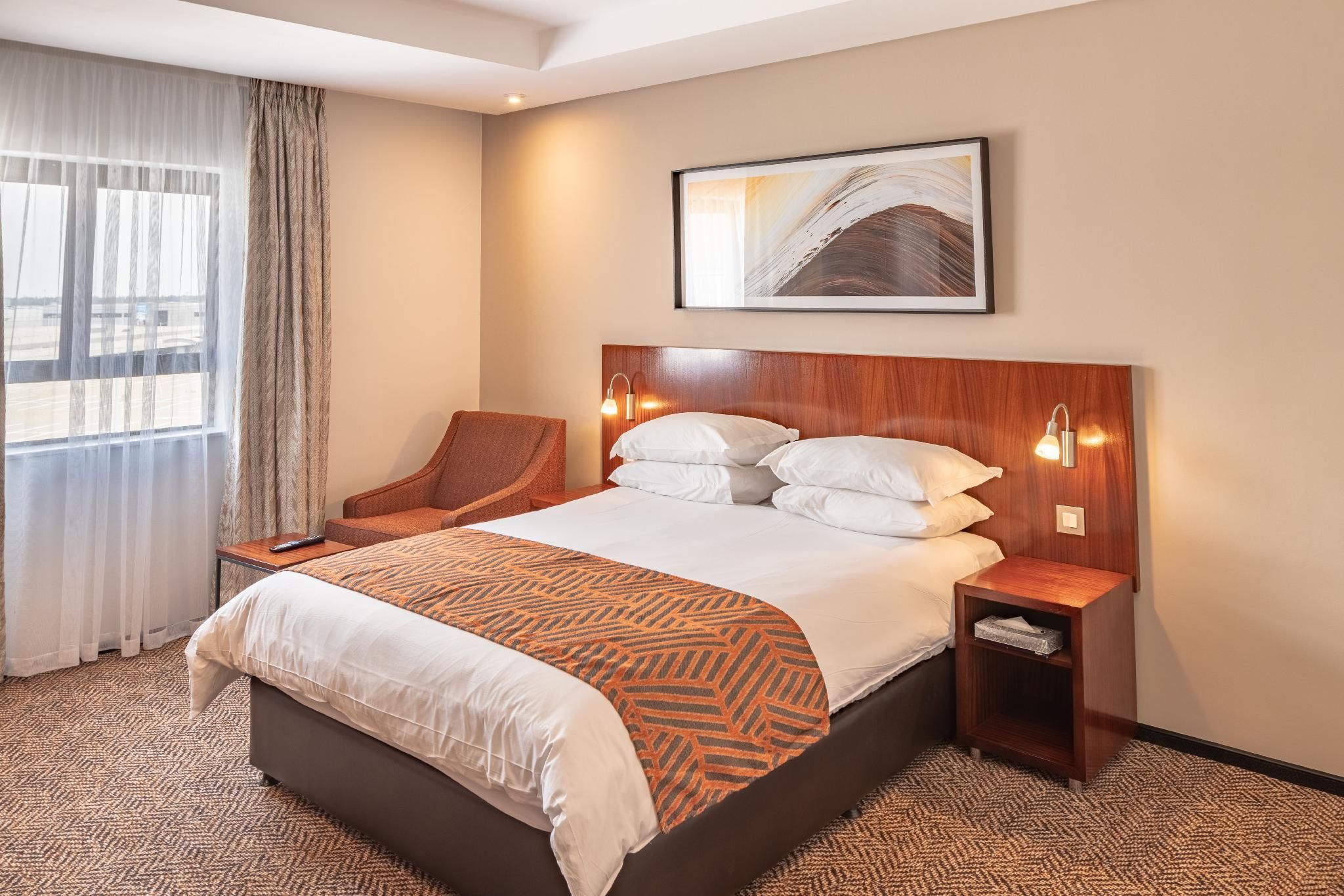 undefined City Lodge Hotel at OR Tambo International Airport 6
