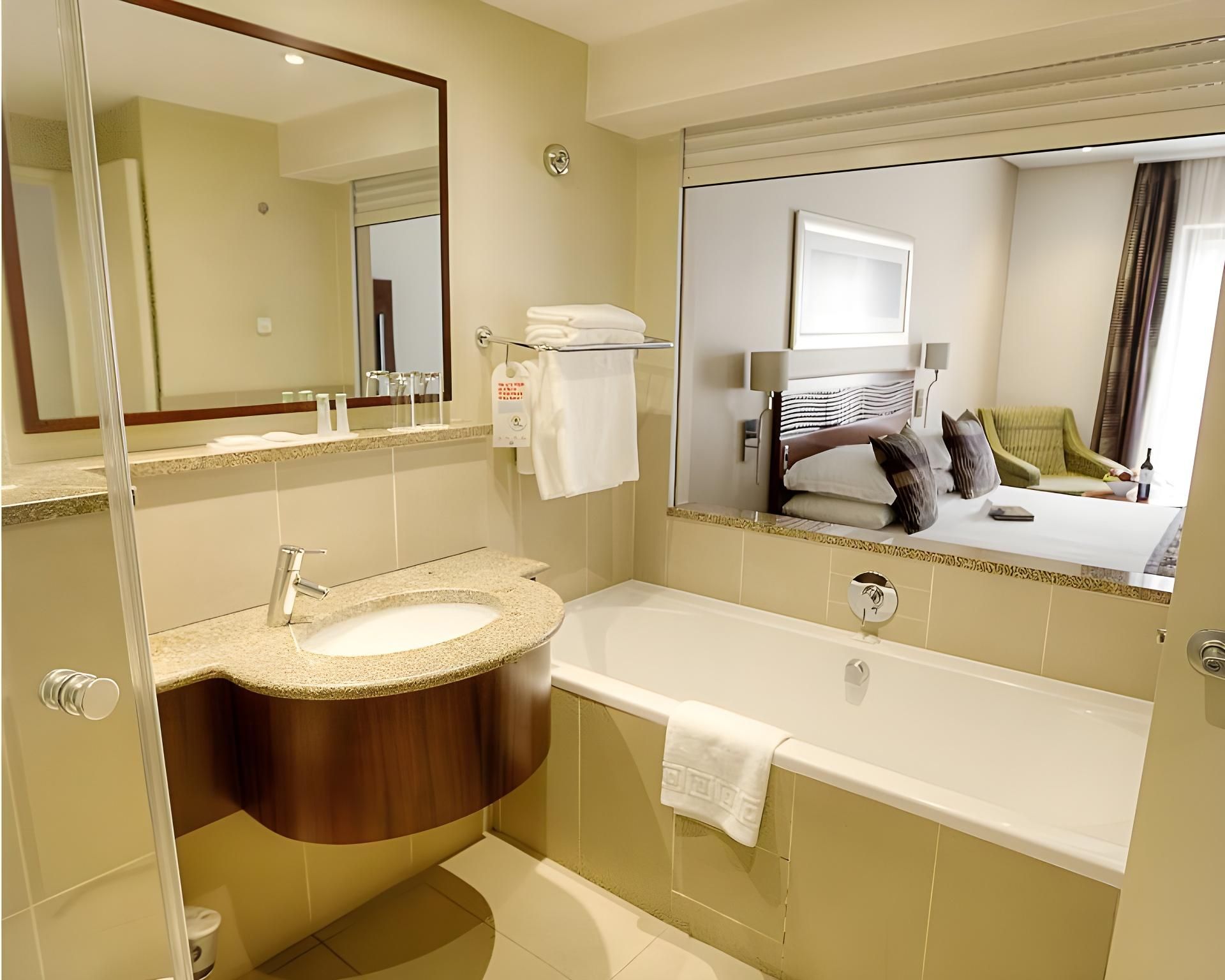 undefined City Lodge Hotel at OR Tambo International Airport 7