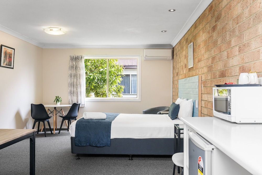 Lismore Wilson Motel Queen Room