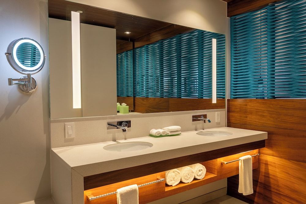 Devossion By Live Aqua Playa del Carmen All Inclusive - Adults Only Premium Room, 1 King Bed, Garden View 9