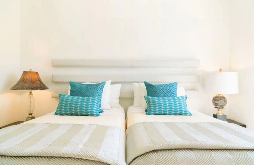 Villa Renaissance 7 Bedroom Ocean Front Grande Villa 2