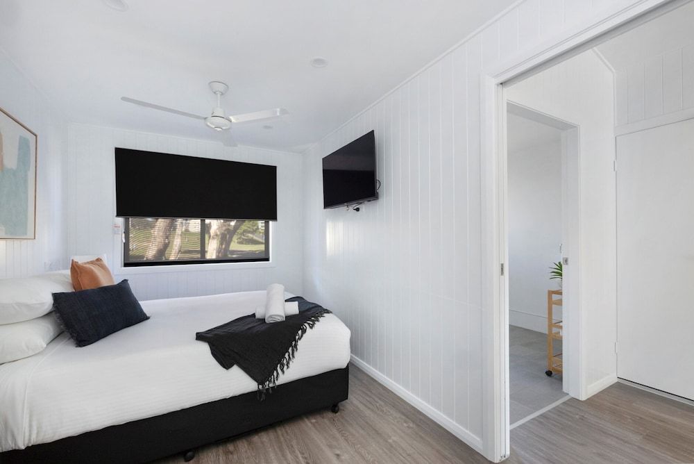 Reflections Forster Beach - Holiday Park Premium Villa Accessible - Sleeps 4