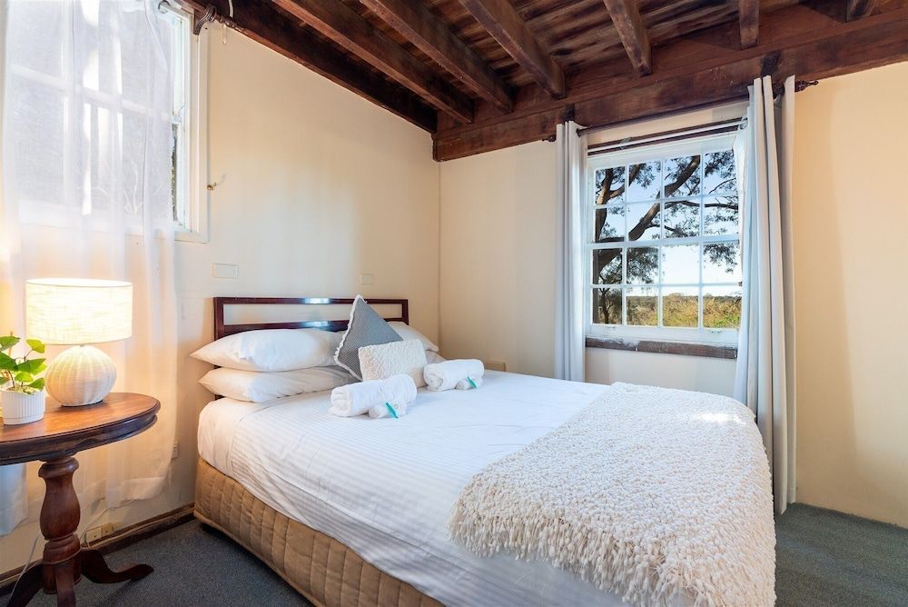 Coolangatta Estate Standard Room 8