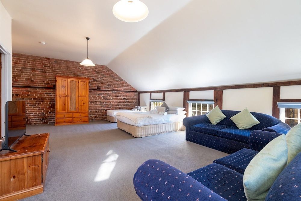 Coolangatta Estate Standard Room 13