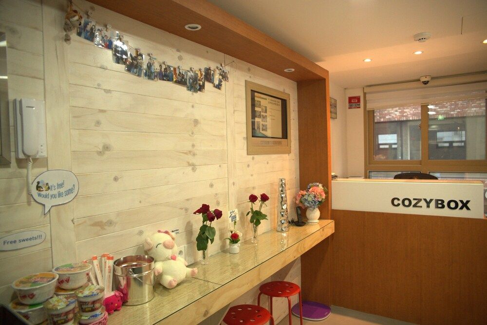 undefined Cozybox Guesthouse 8