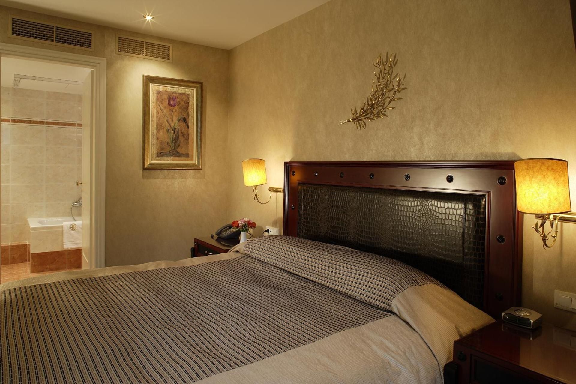 Deluxe Two Bedroom Suite