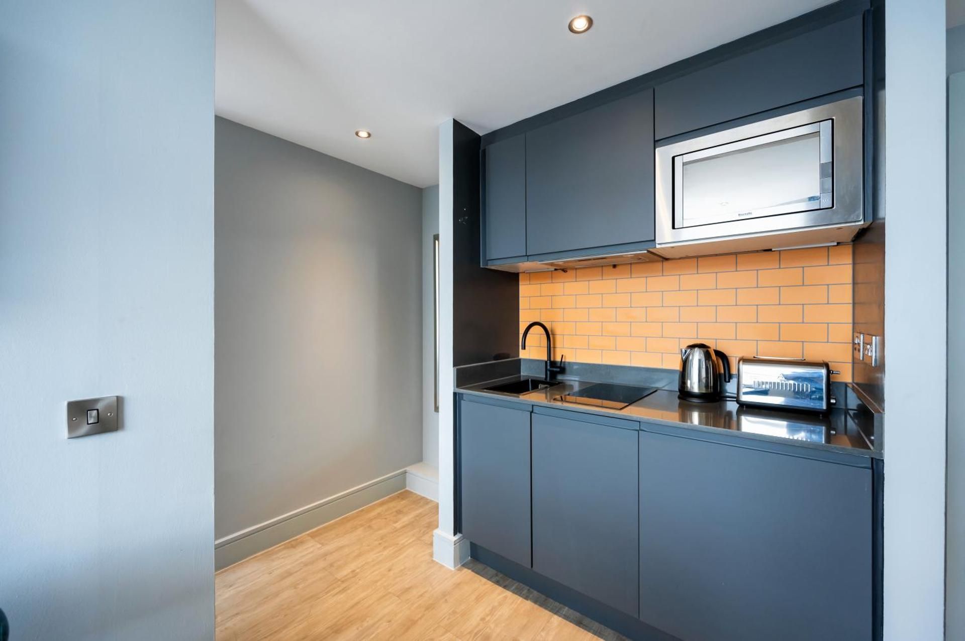 One-Bedroom Apartment (Open Plan 4 adults)