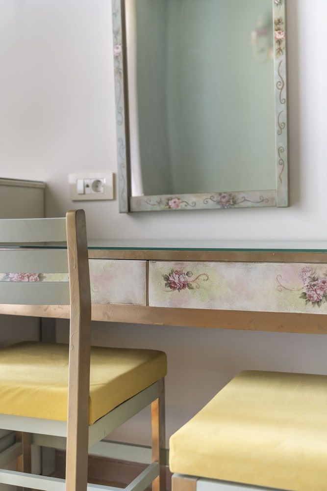 Hotel Agia Markella Classic Triple Room, Mountain View 13