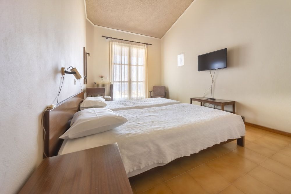 Hotel Agia Markella Classic Double Room, Garden View 2