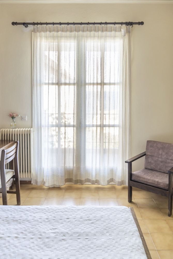 Hotel Agia Markella Classic Double Room, Garden View 9