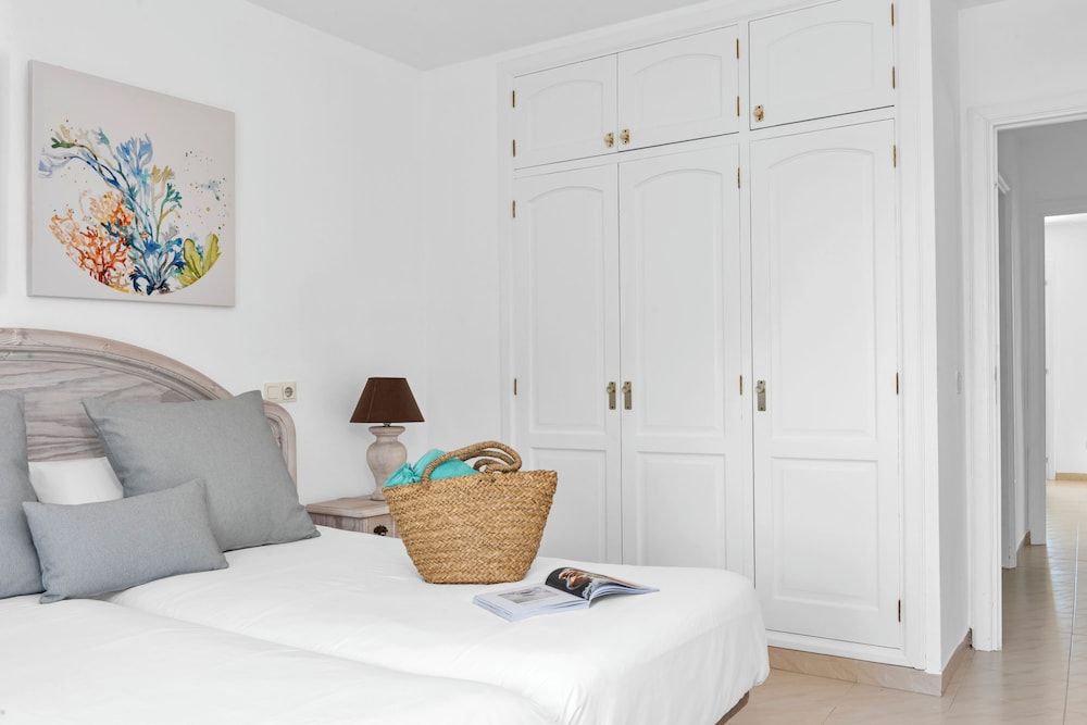 Apartment, 2 Bedrooms, Partial Ocean View