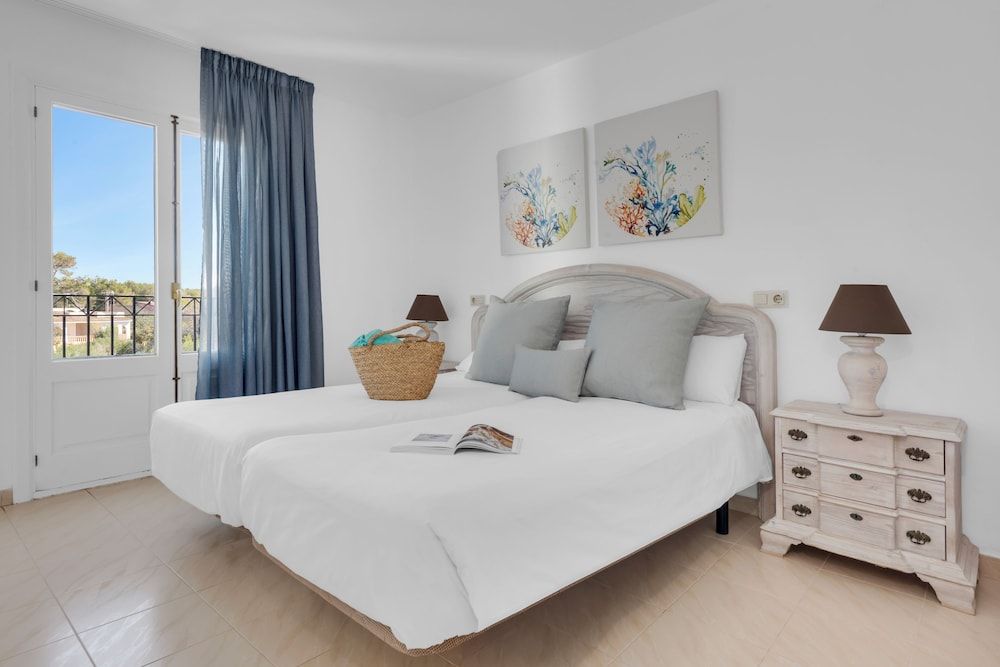 Apartment, 2 Bedrooms, Partial Ocean View