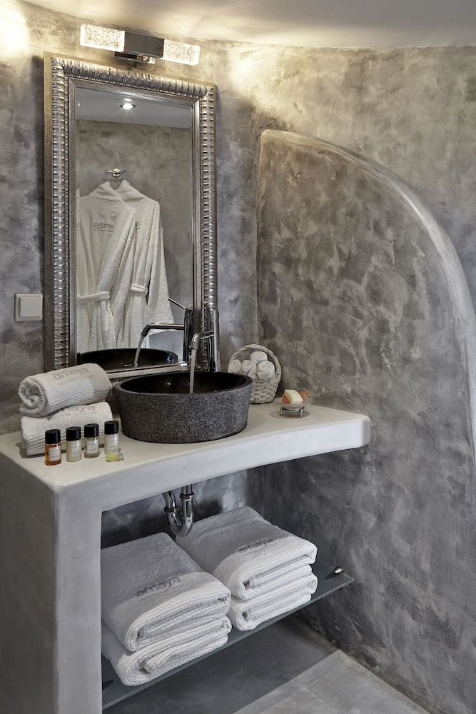 Amaya Selection of Villas Amaya Windmill Maisonette Caldera View-Outdoor Hot Tub 12