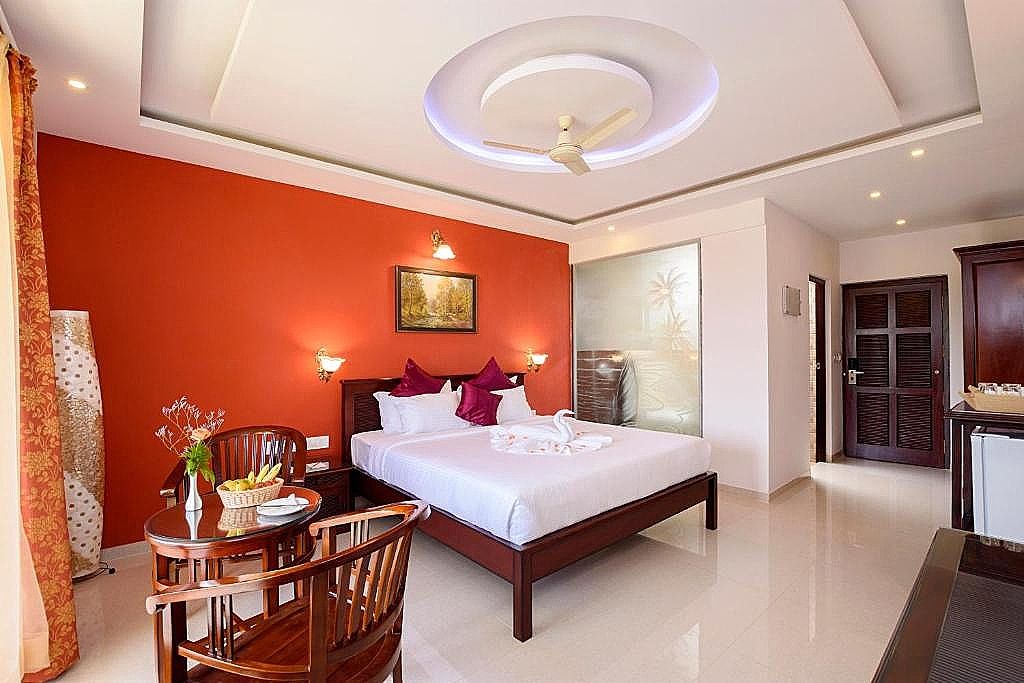 undefined Praia Do Oura 8