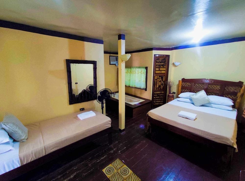 Islandfront Cottages Triple Room