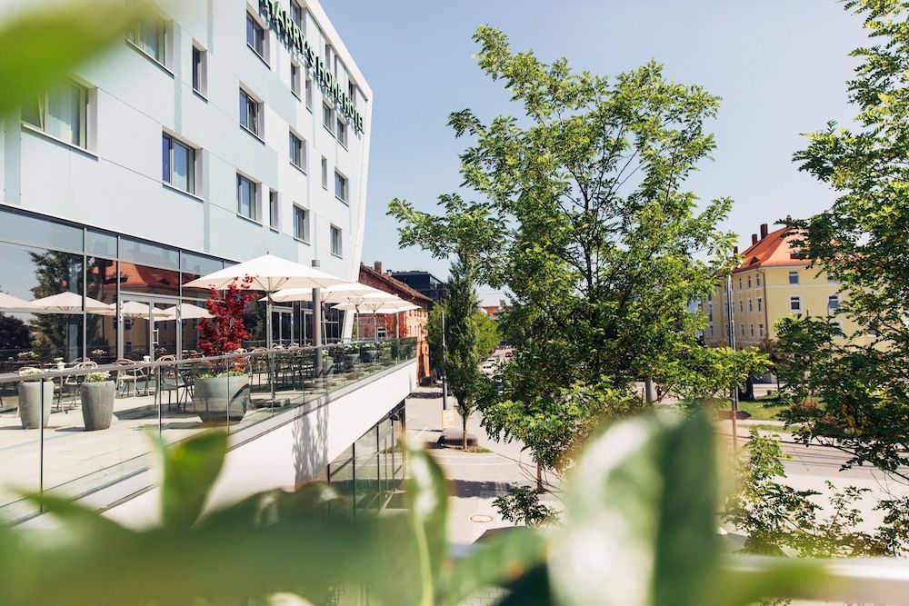 undefined harry’s home München Moosach hotel & apartments 6